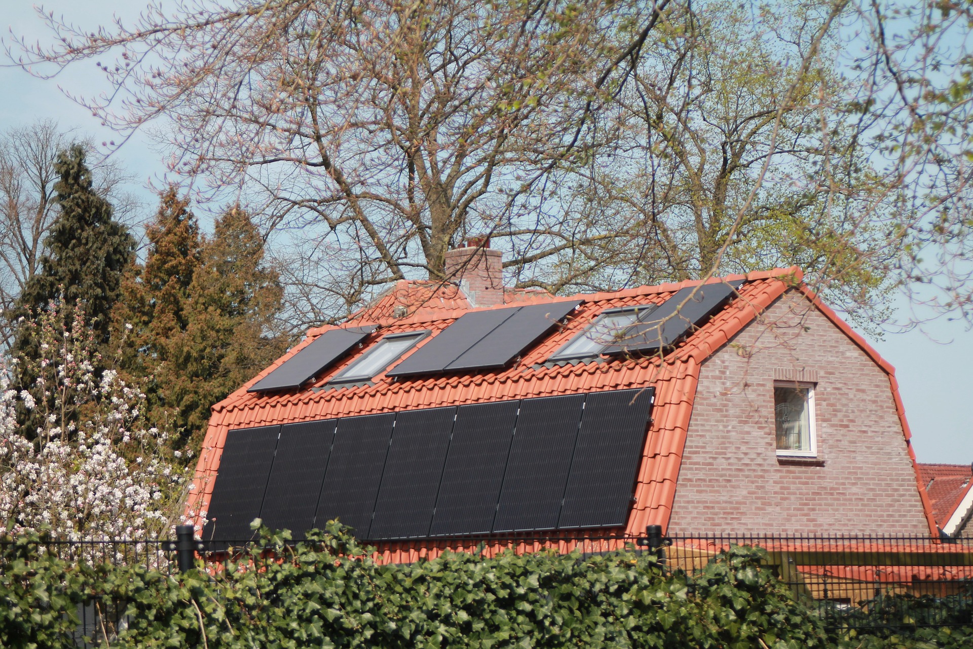 solar-panel-4300017_1920 solar-panel-4300017_1920